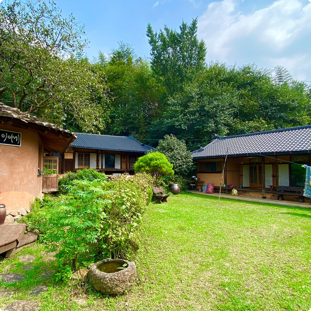 [용유] 풍성한 쌈채소 우렁쌈밥